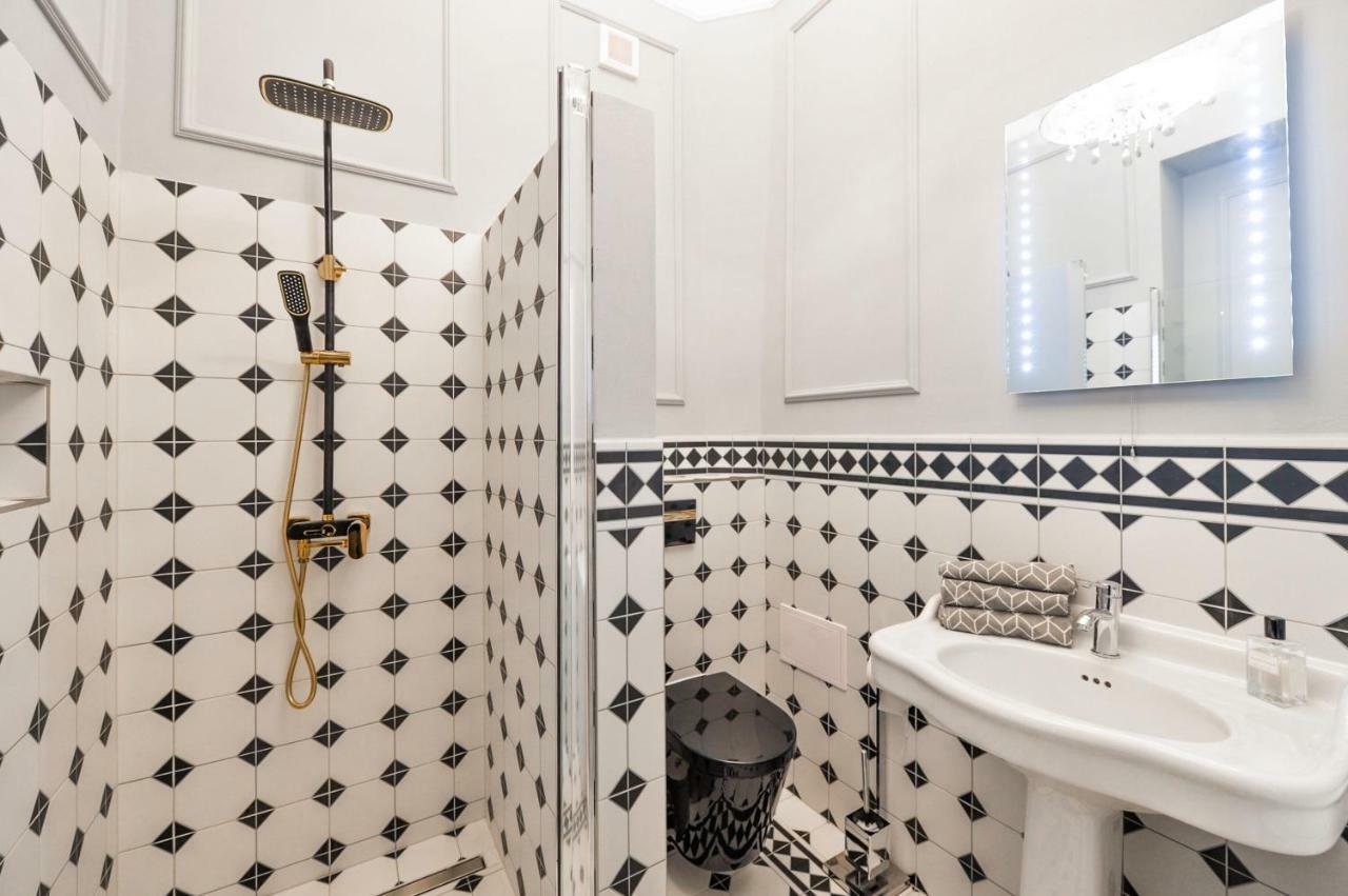 Glamour Frida Apartment Praga Zewnętrze zdjęcie
