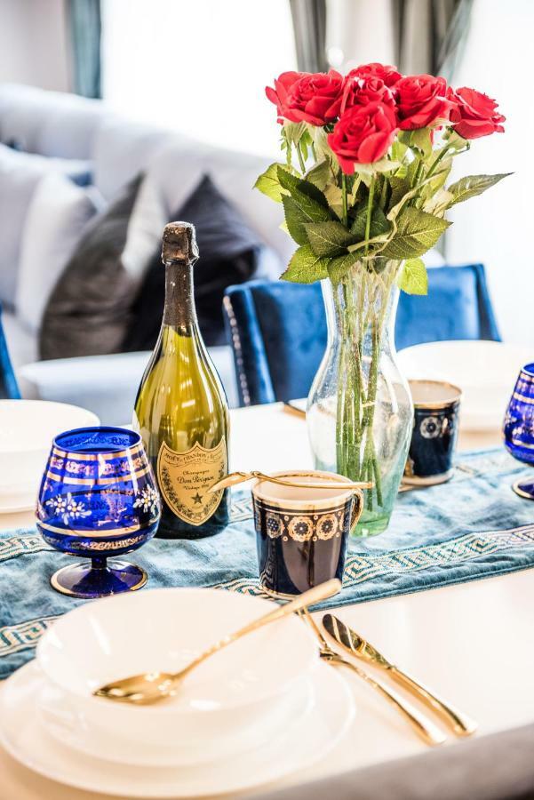 Glamour Frida Apartment Praga Zewnętrze zdjęcie
