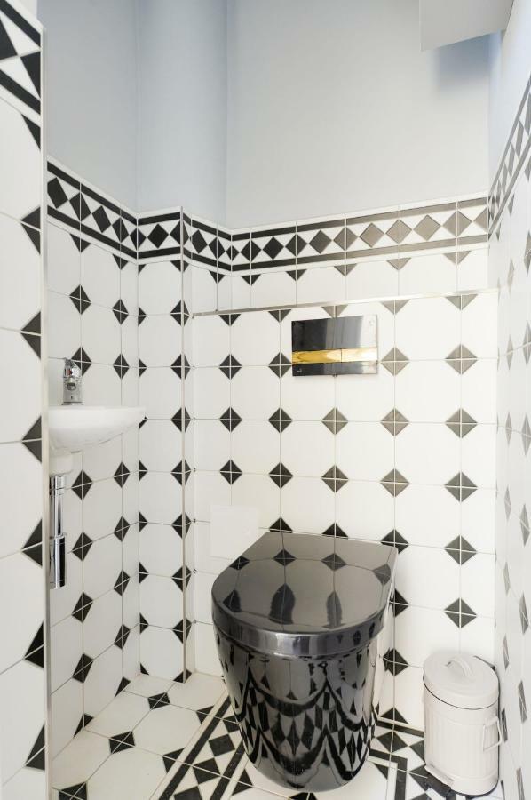 Glamour Frida Apartment Praga Zewnętrze zdjęcie